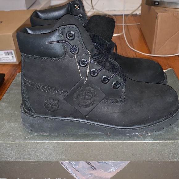 Black Timberland Boots - Picture 5 of 5